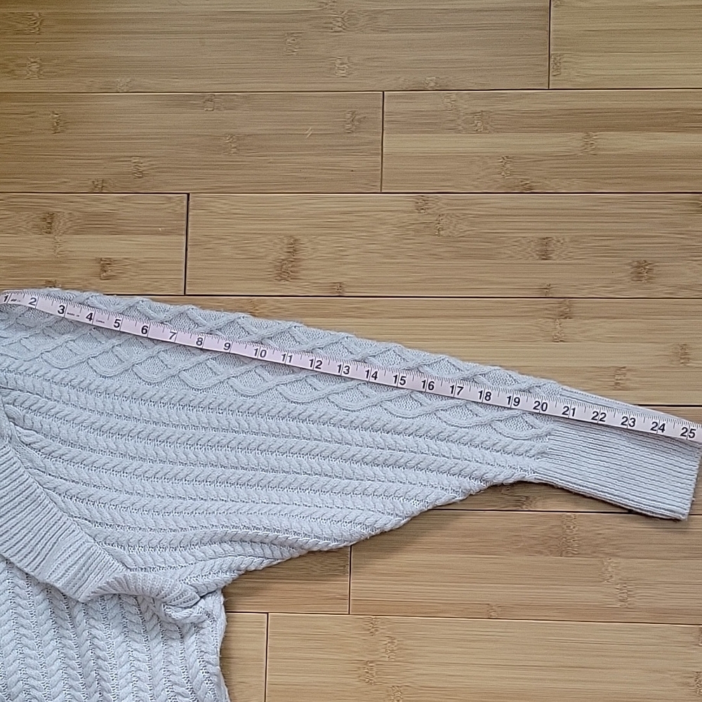 H&M Cable Knit Sweater XL - Picture 9 of 12